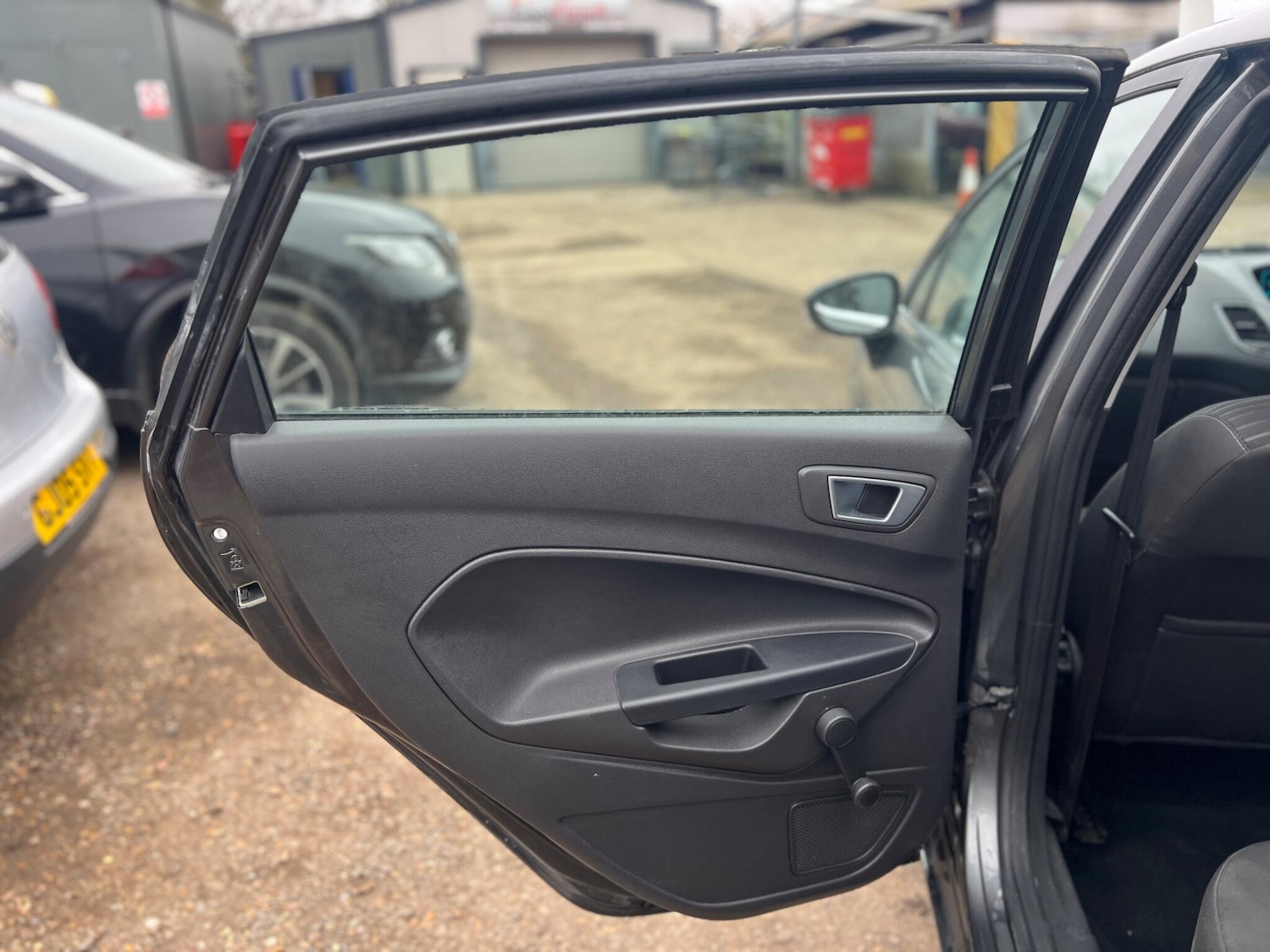 Used Ford Fiesta 2015 for sale - 77783493: Photo 16