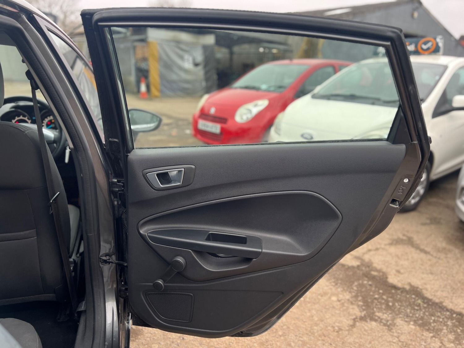 Used Ford Fiesta 2015 for sale - 77783493: Photo 18