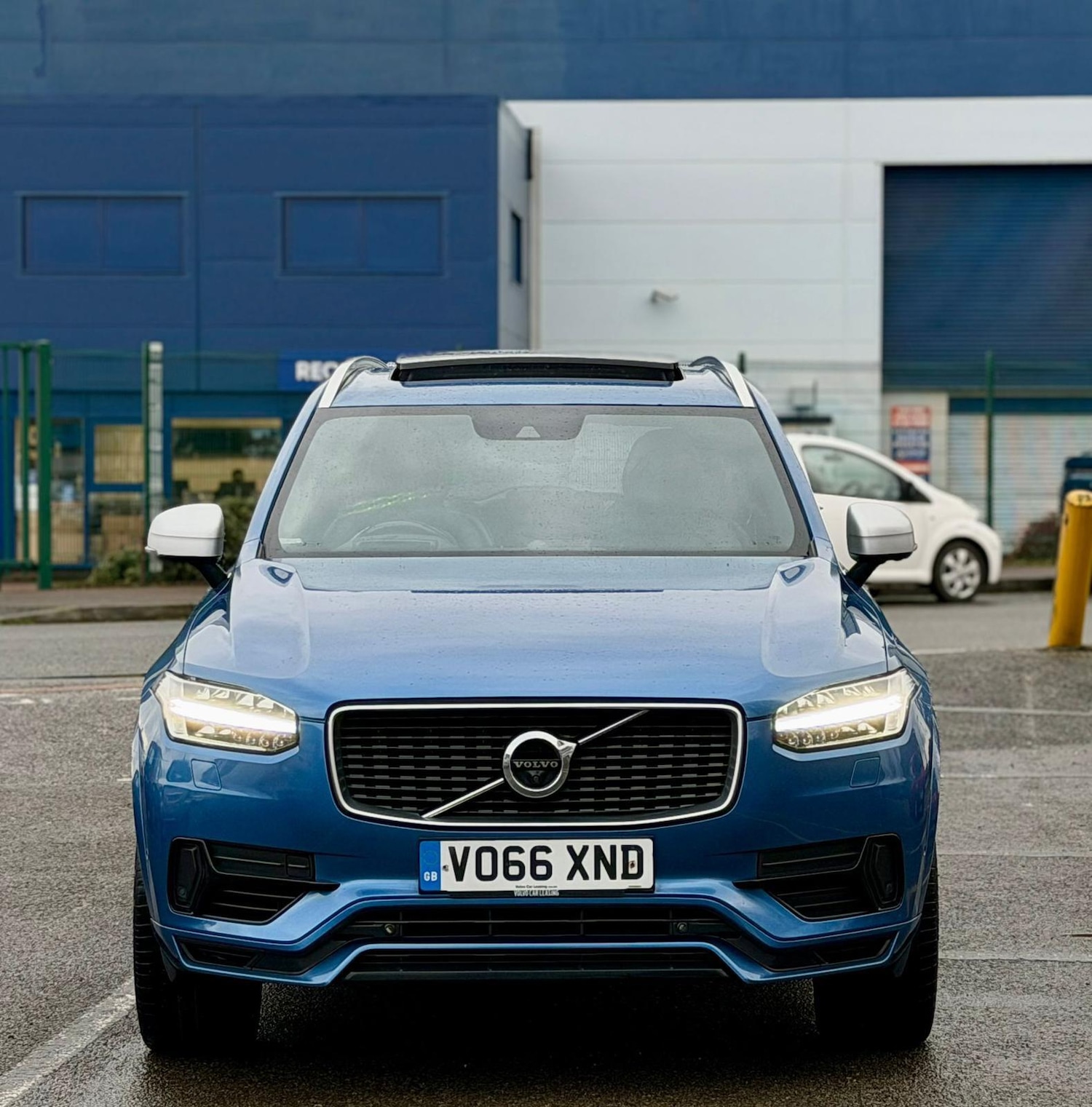 Used Volvo XC90 for sale - 77769398: Photo 2