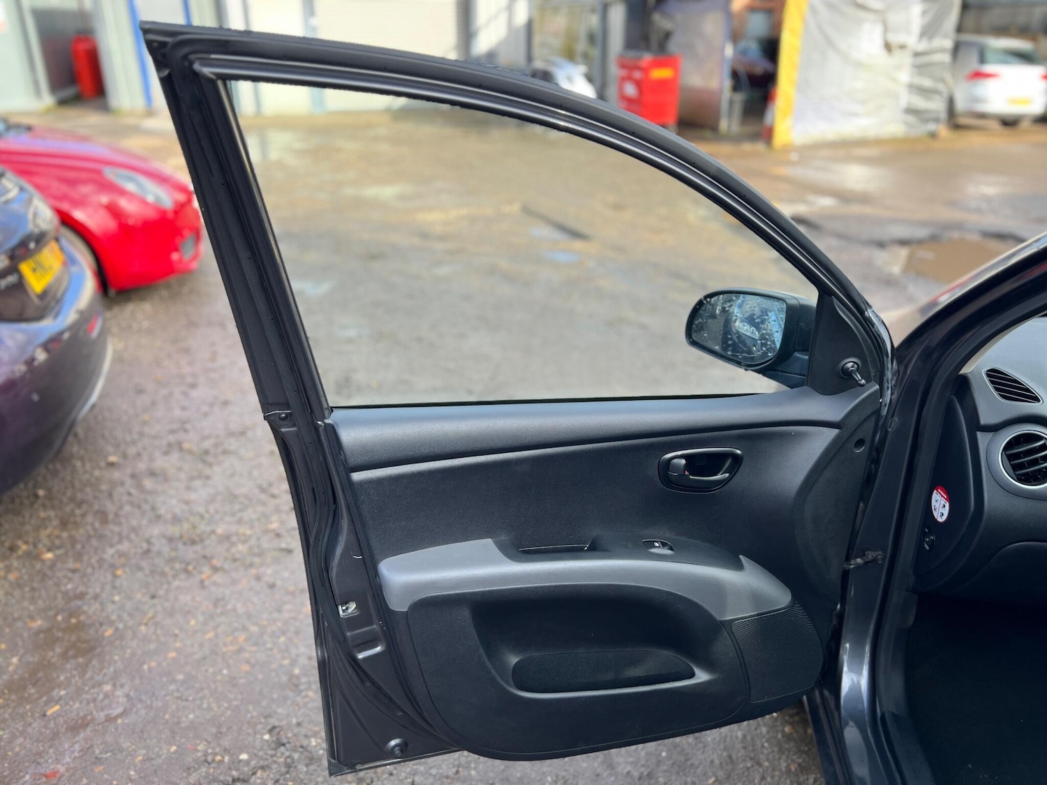 Used Hyundai i10 2013 for sale - 77709744: Photo 19