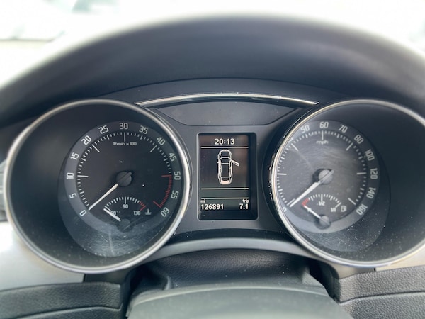 Used Skoda Superb 2015 for sale - 75540257: Photo 21