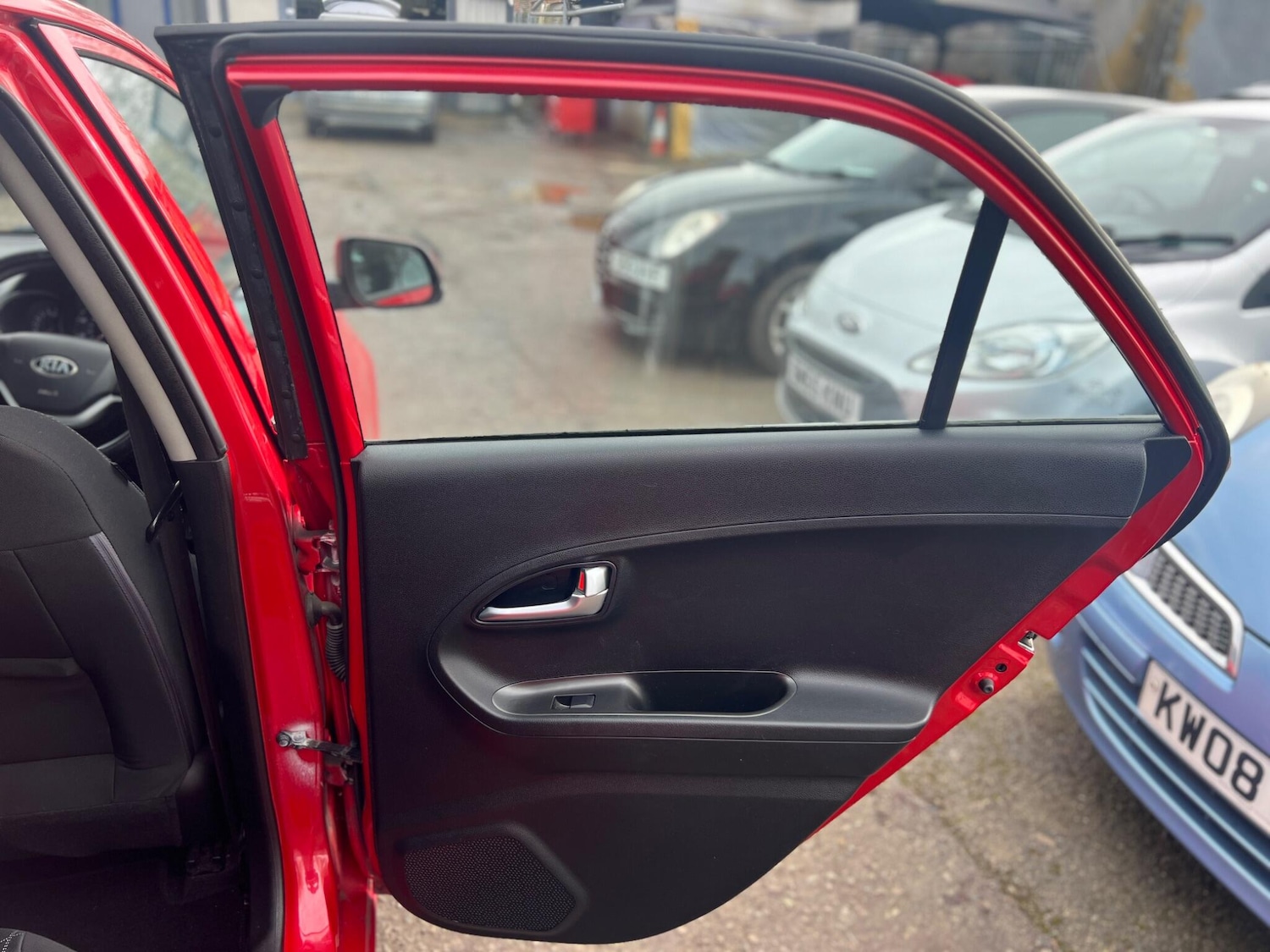 Used Kia Picanto 2013 for sale - 77632936: Photo 16