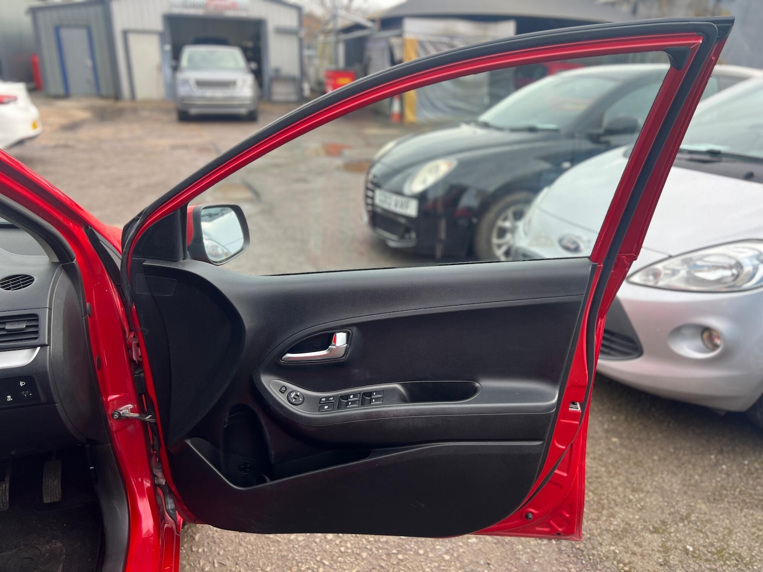 Used Kia Picanto 2013 for sale - 77632936: Photo 17