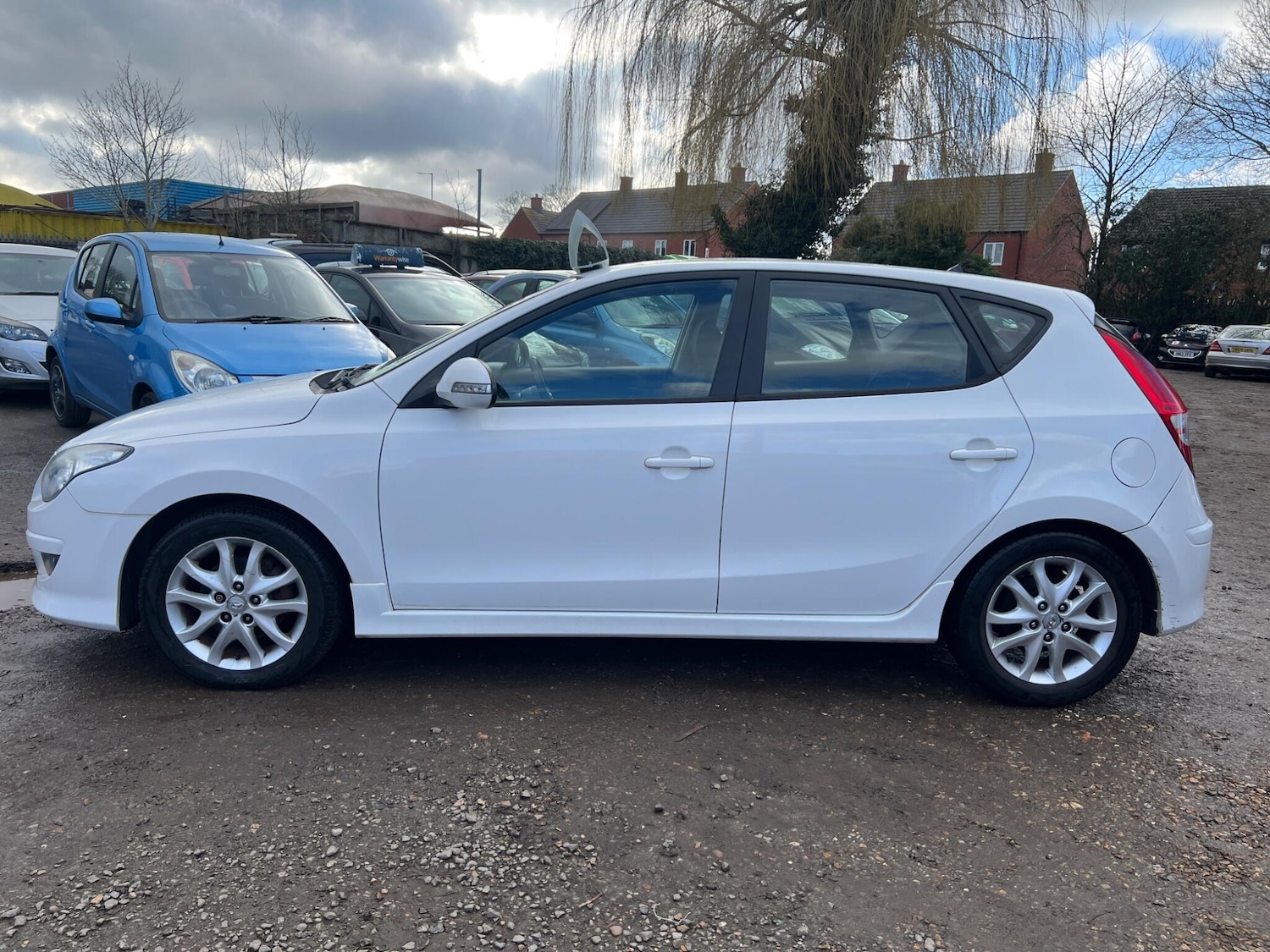 Used Hyundai i30 2011 for sale - 77441130: Photo 2