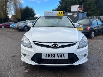 Used Hyundai i30 2011 for sale - 77441130: Photo