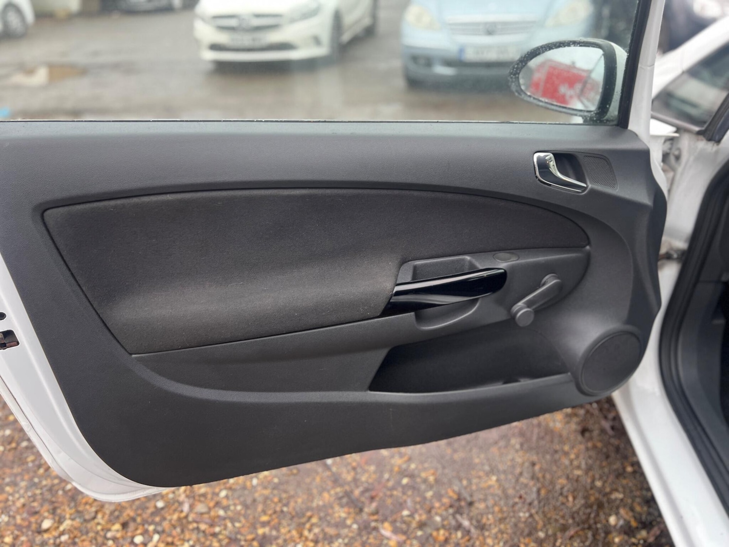 Used Vauxhall Corsa 2011 for sale - 77156292: Photo 17