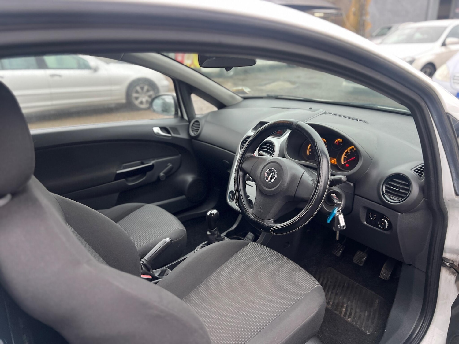 Used Vauxhall Corsa 2011 for sale - 77156292: Photo 19