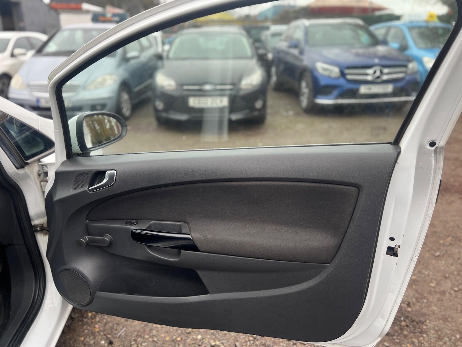 Used Vauxhall Corsa 2011 for sale - 77156292: Photo 20