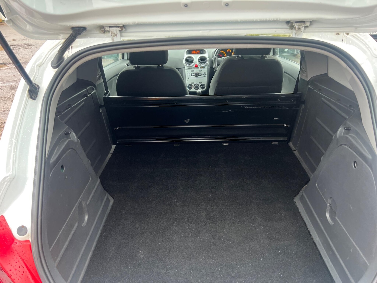 Used Vauxhall Corsa 2011 for sale - 77156292: Photo 21