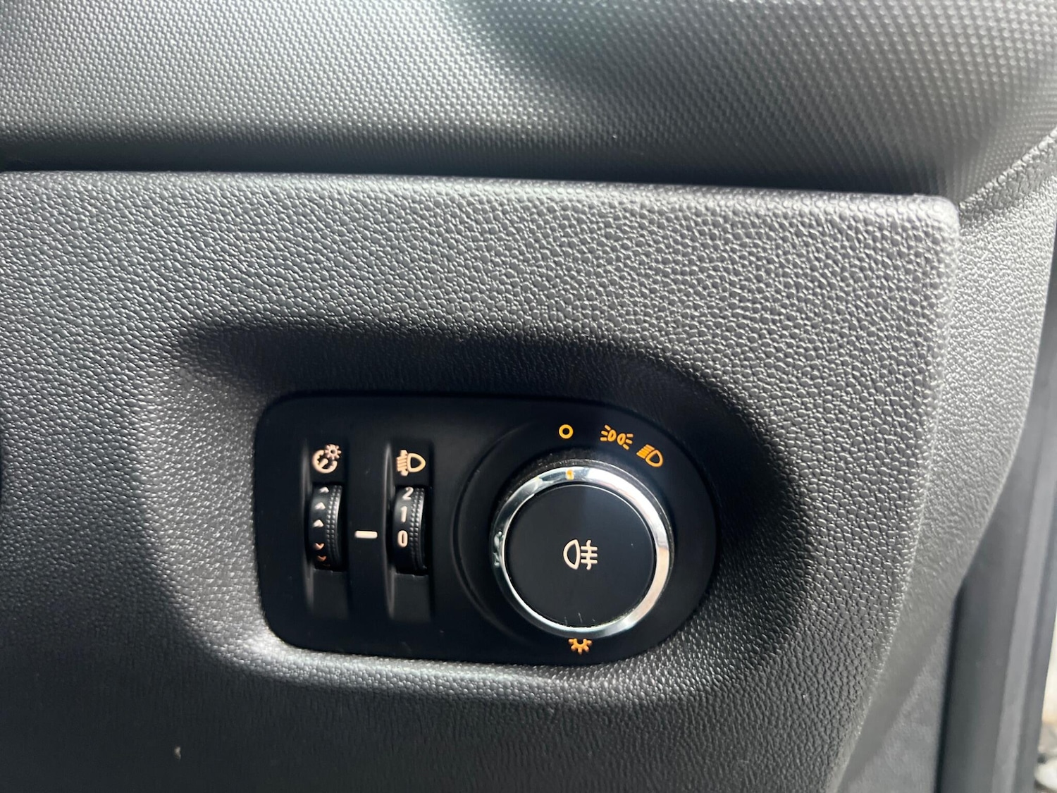 Used Vauxhall Corsa 2011 for sale - 77156292: Photo 22