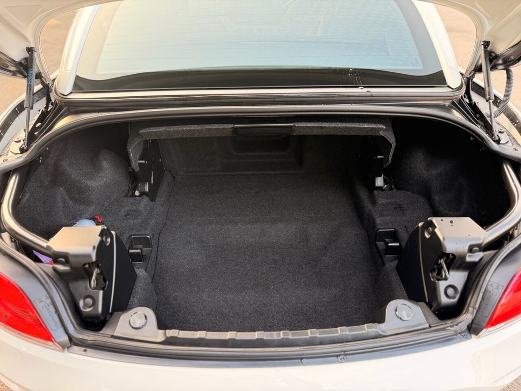 Used BMW Z4 2011 for sale - 77764655: Photo 32