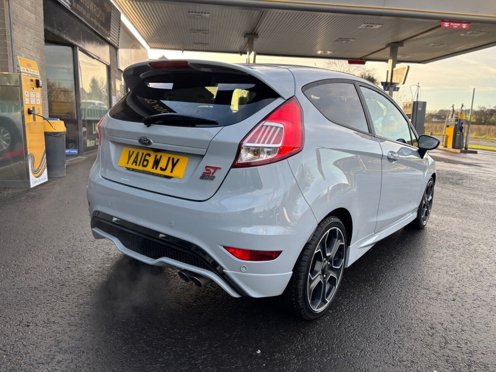 Used Ford Fiesta 2016 for sale - 76923768: Photo 13