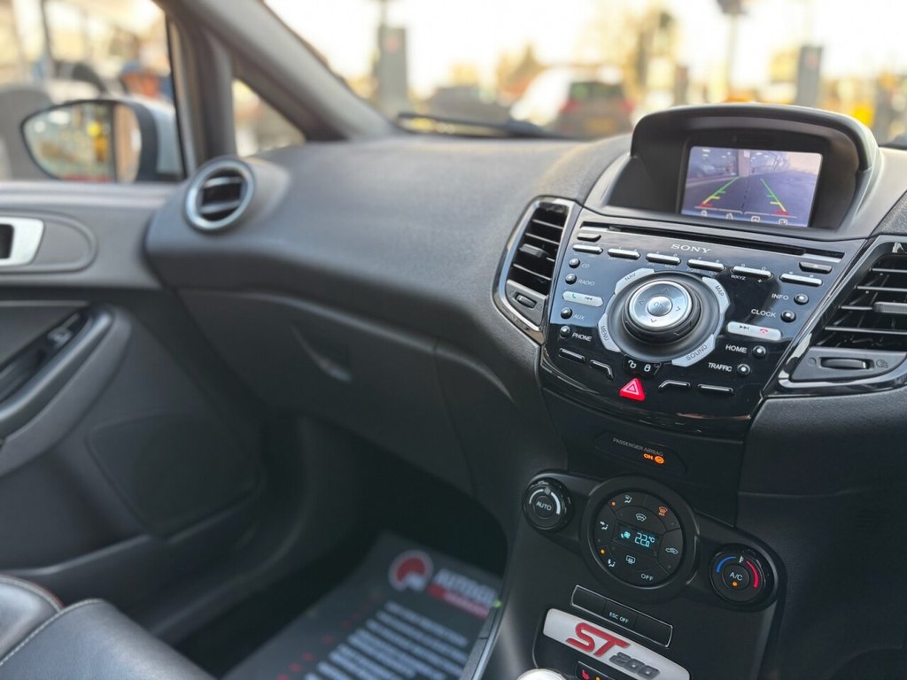 Used Ford Fiesta 2016 for sale - 76923768: Photo 36