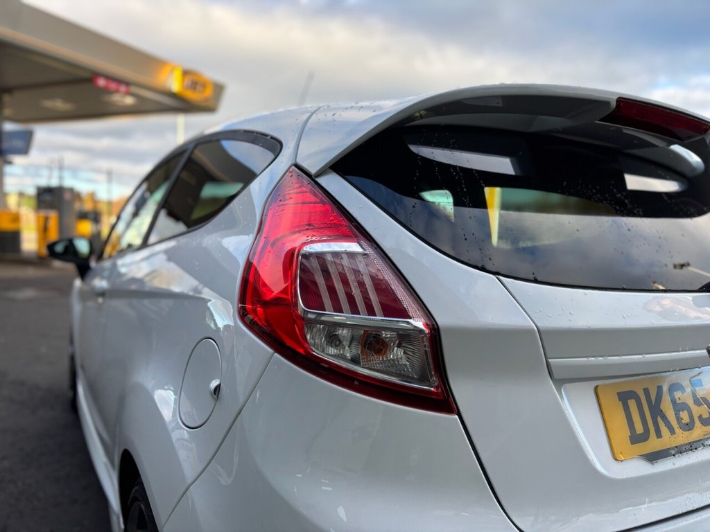 Used Ford Fiesta 2015 for sale - 76375949: Photo 16