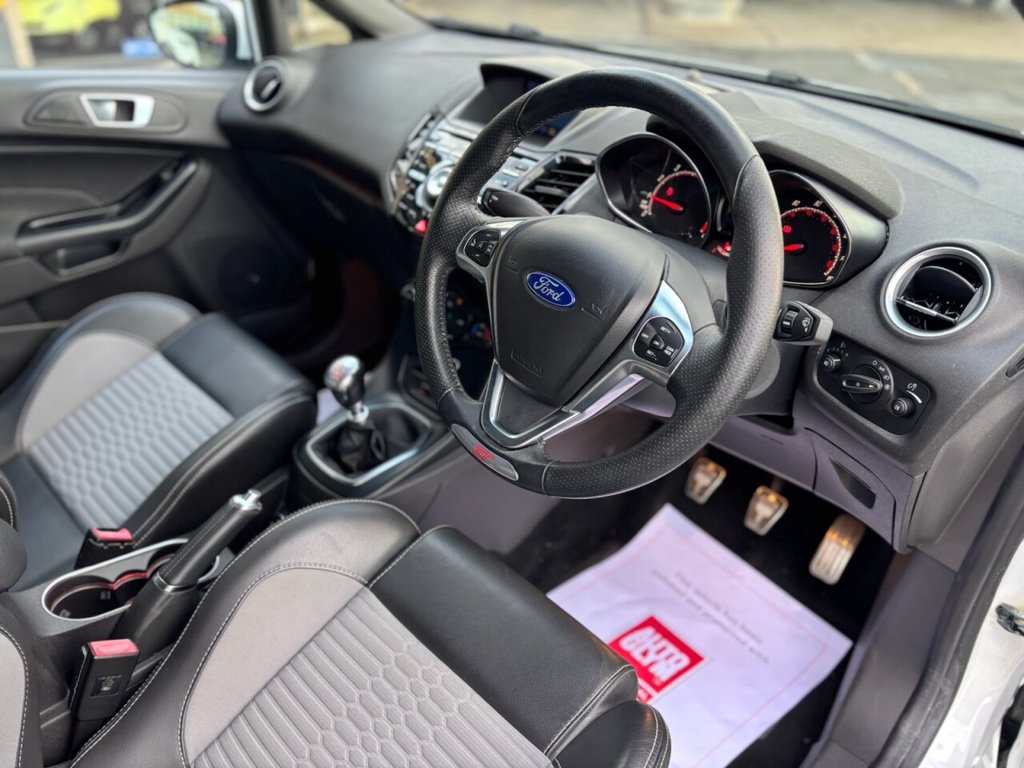 Used Ford Fiesta 2015 for sale - 76375949: Photo 19