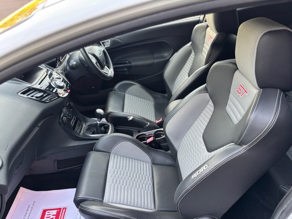 Used Ford Fiesta 2015 for sale - 76375949: Photo 22