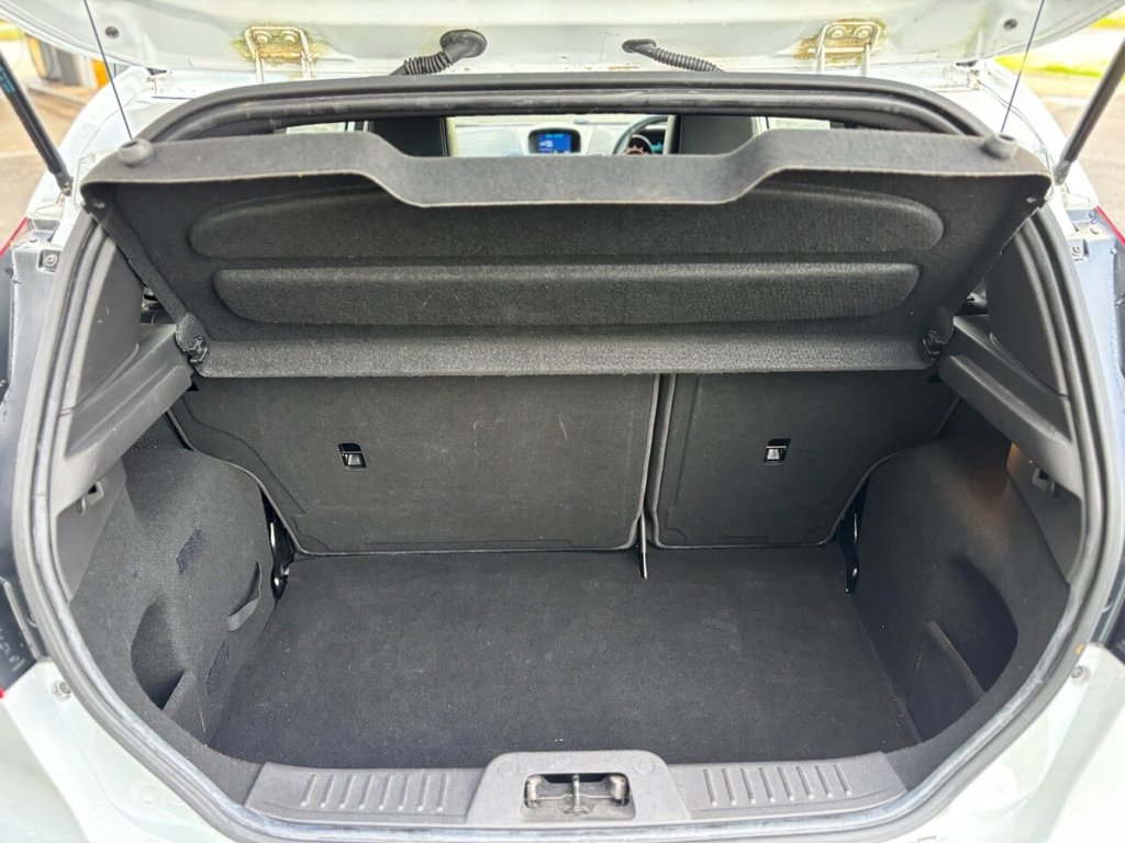 Used Ford Fiesta 2015 for sale - 76375949: Photo 25