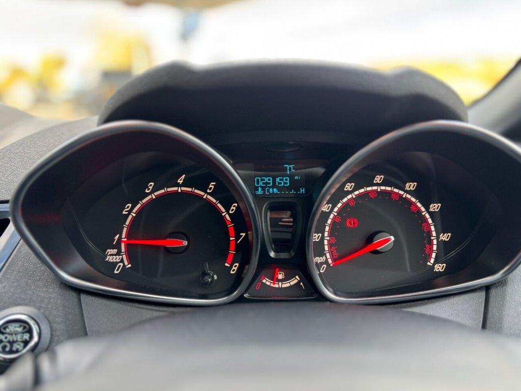 Used Ford Fiesta 2015 for sale - 76375949: Photo 28