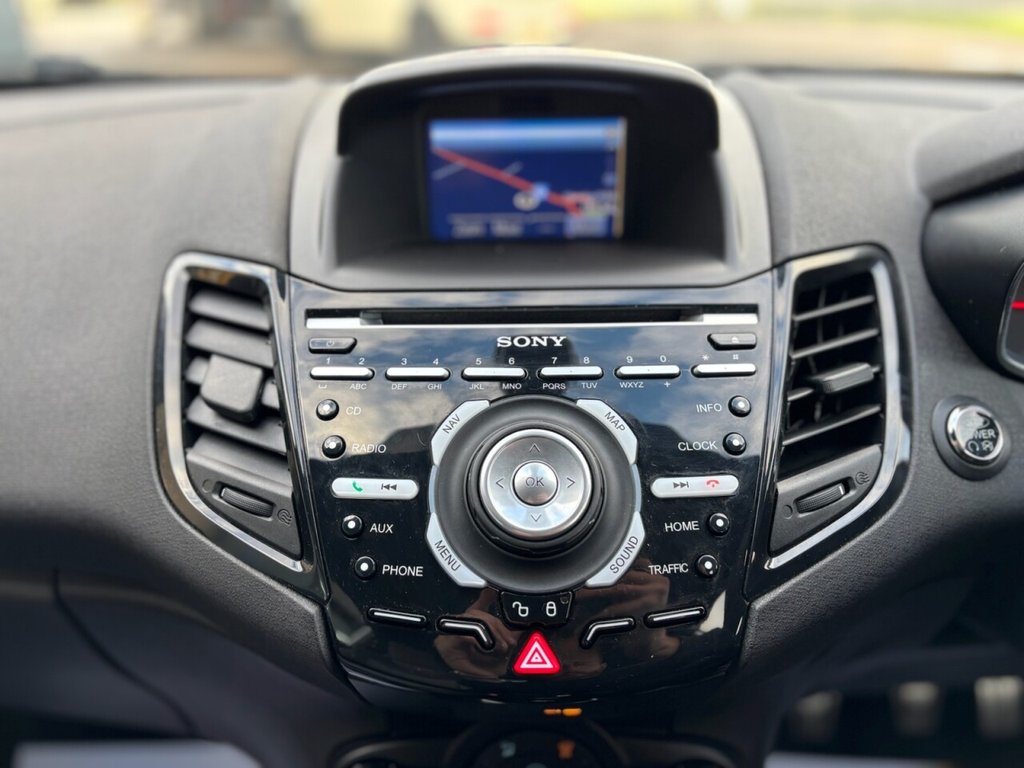 Used Ford Fiesta 2015 for sale - 76375949: Photo 32