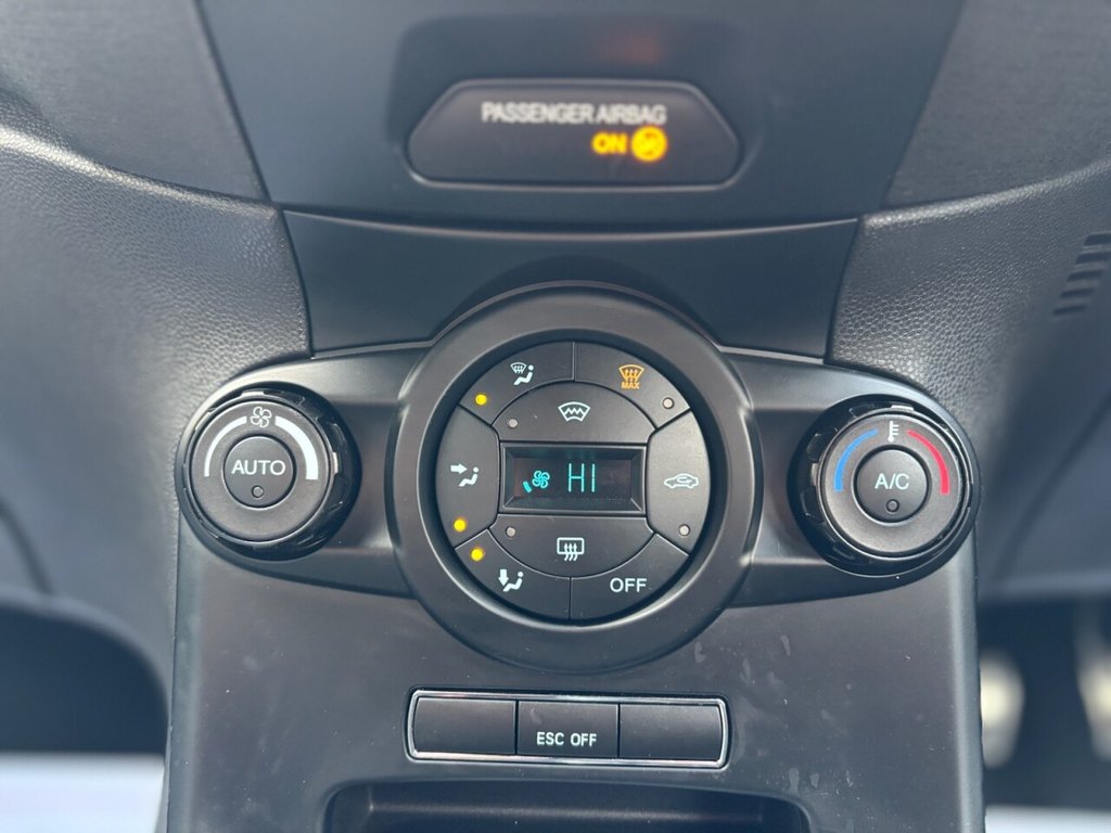 Used Ford Fiesta 2015 for sale - 76375949: Photo 33