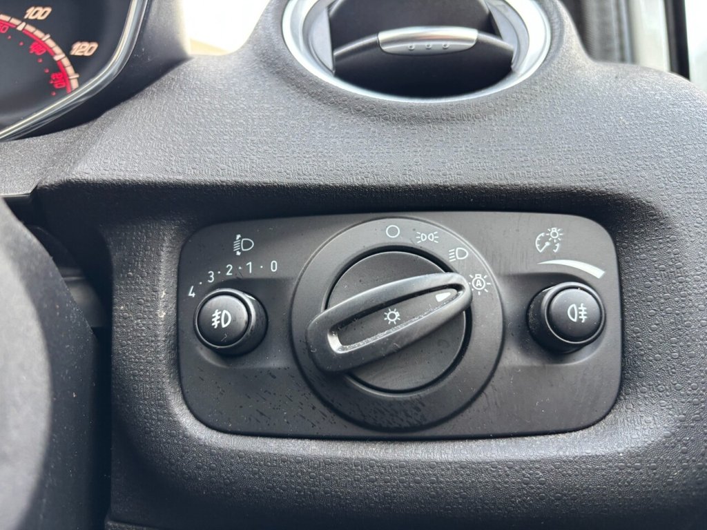 Used Ford Fiesta 2015 for sale - 76375949: Photo 37