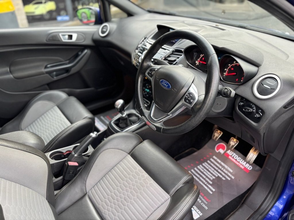 Used Ford Fiesta 2015 for sale - 76454069: Photo 19