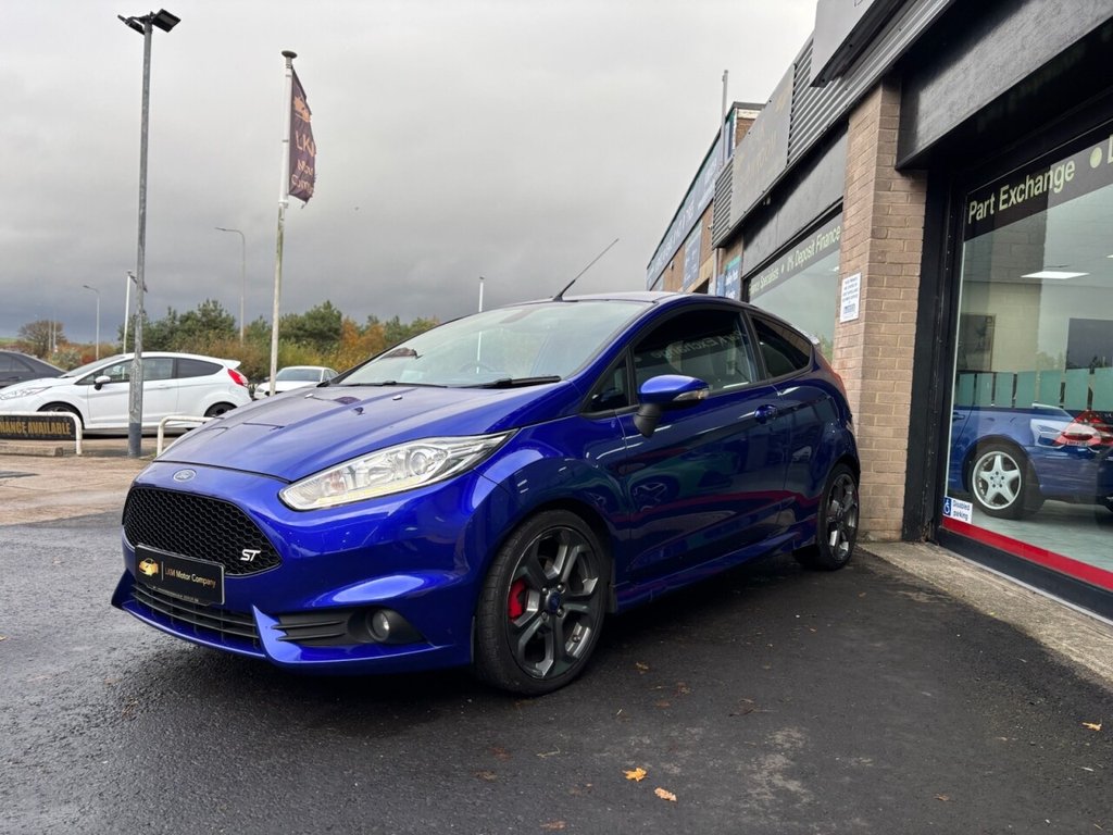 Used Ford Fiesta 2015 for sale - 76454069: Photo 3