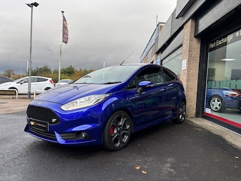Used Ford Fiesta 2015 for sale - 76454069: Photo