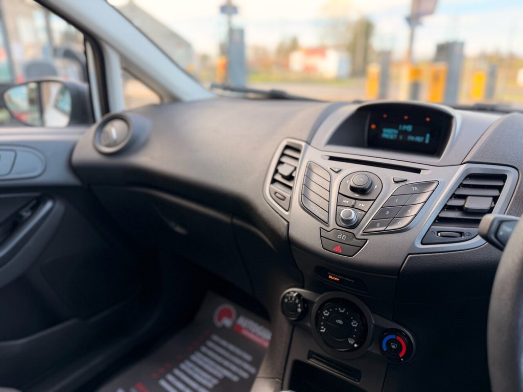 Used Ford Fiesta 2013 for sale - 77583263: Photo 31