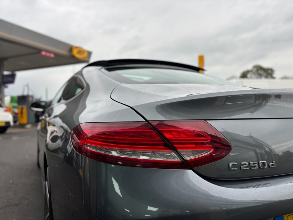 Used Mercedes-Benz C Class 2017 for sale - 76317216: Photo 14