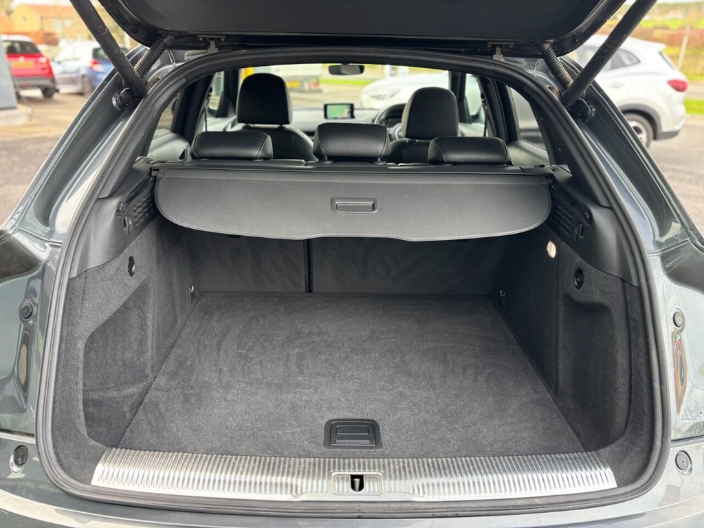 Used Audi Q3 2018 for sale - 76558627: Photo 29