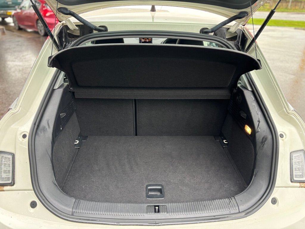 Used Audi A1 2012 for sale - 76686138: Photo 23