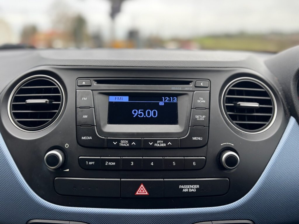 Used Hyundai i10 2016 for sale - 77121754: Photo 32