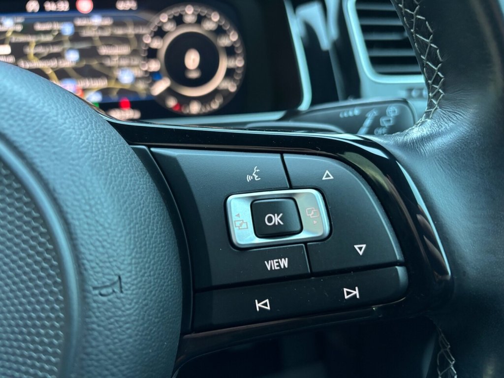 Used Volkswagen Golf 2019 for sale - 76973445: Photo 33