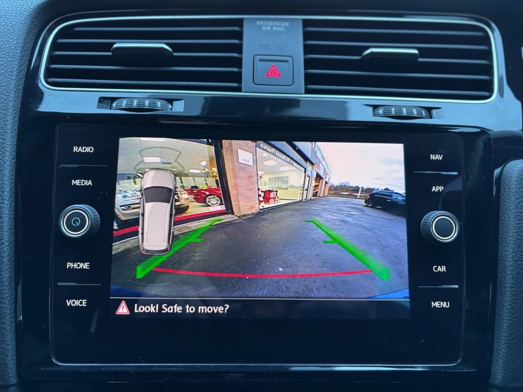 Used Volkswagen Golf 2019 for sale - 76973445: Photo 36