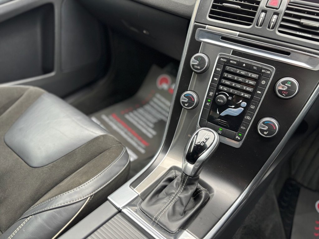 Used Volvo XC60 2017 for sale - 76470375: Photo 32