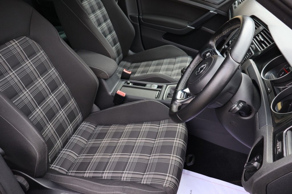 Used Volkswagen Golf 2014 for sale - 78123974: Photo 18