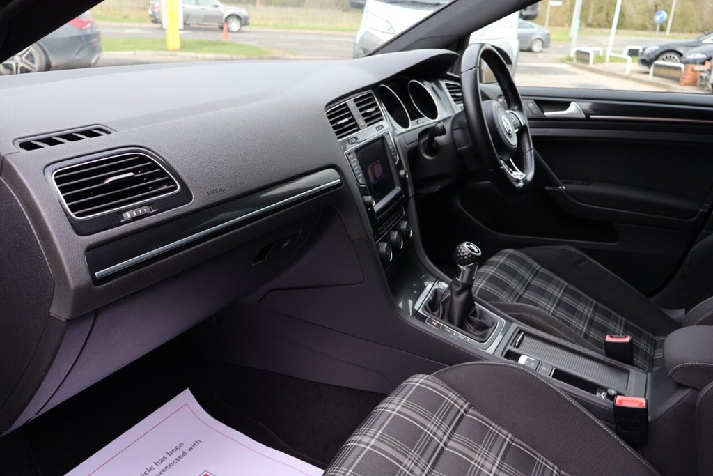 Used Volkswagen Golf 2014 for sale - 78123974: Photo 19