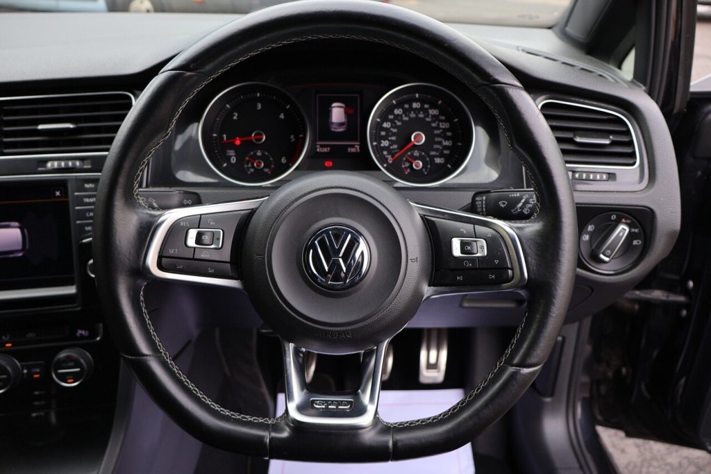 Used Volkswagen Golf 2014 for sale - 78123974: Photo 27