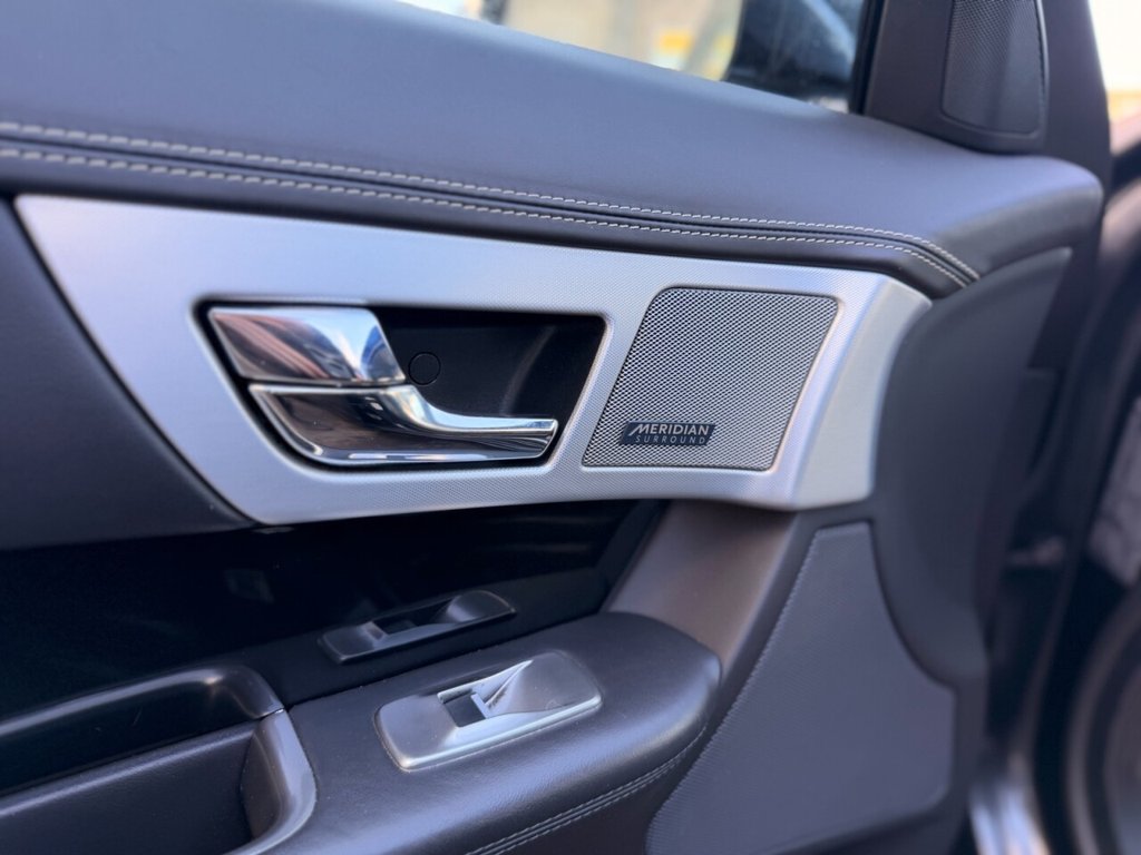 Used Jaguar XF 2015 for sale - 77672710: Photo 24