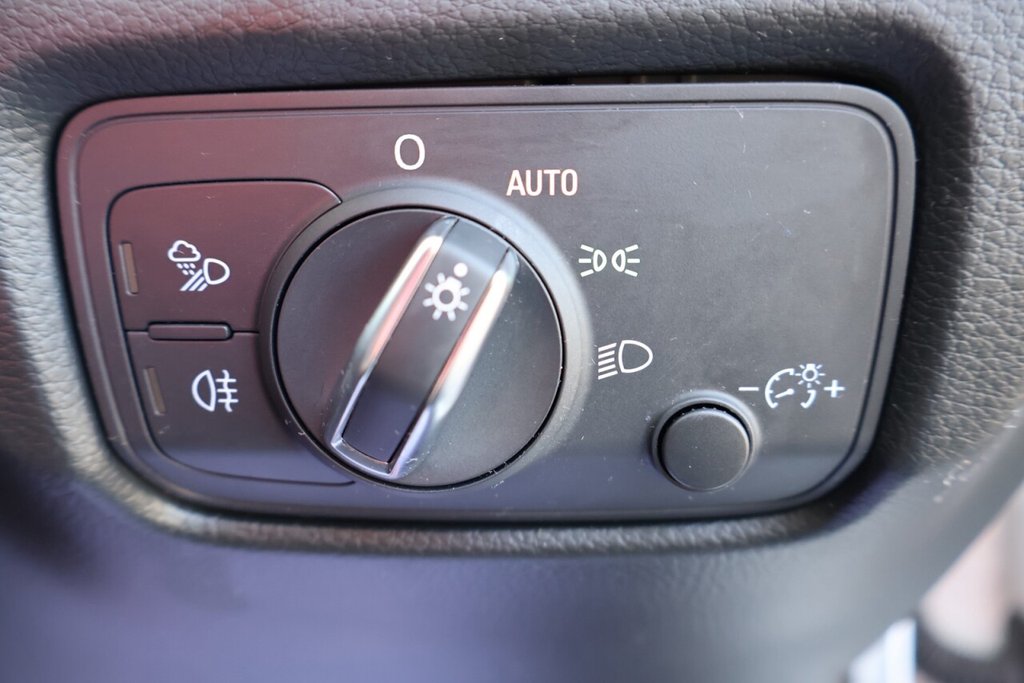 Used Audi A3 2018 for sale - 78153797: Photo 41