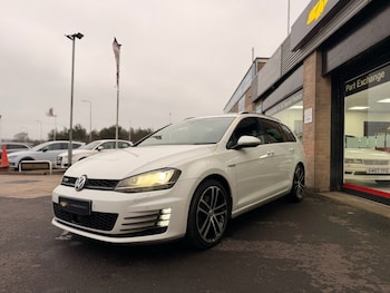 Used Volkswagen Golf 2015 for sale - 77356378: Photo
