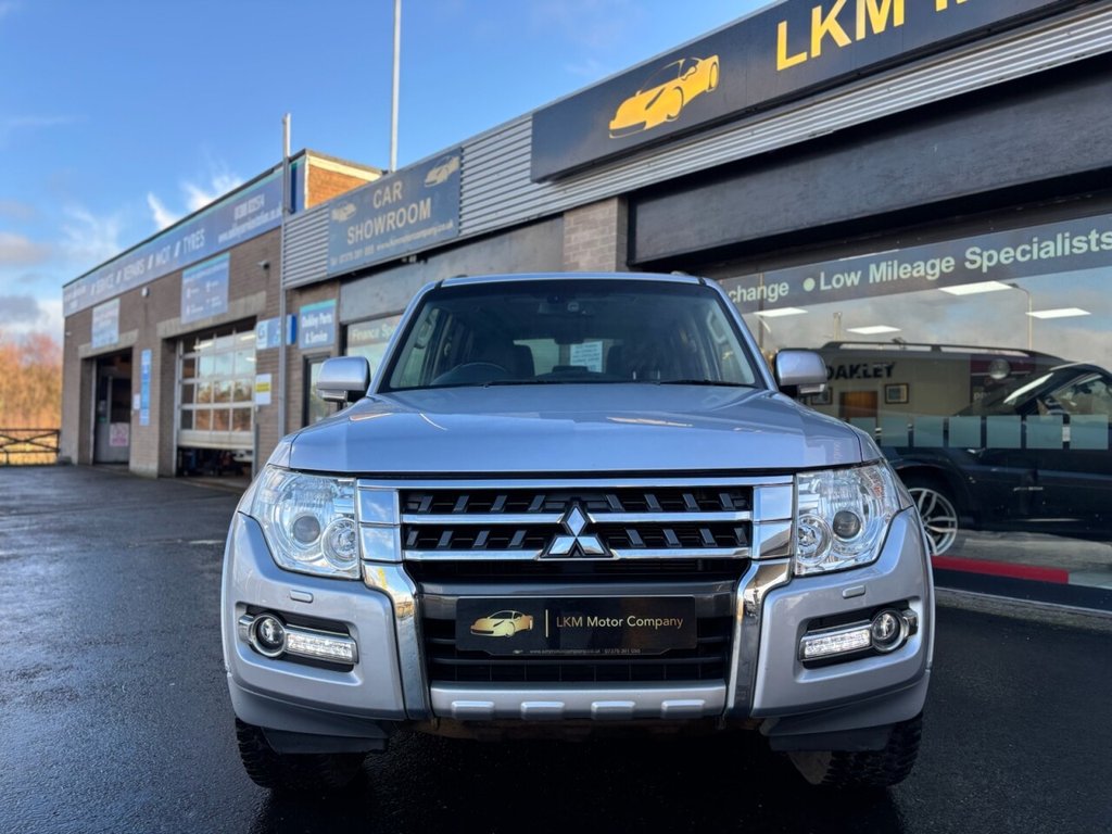 Used Mitsubishi Shogun 2015 for sale - 76900216: Photo 2