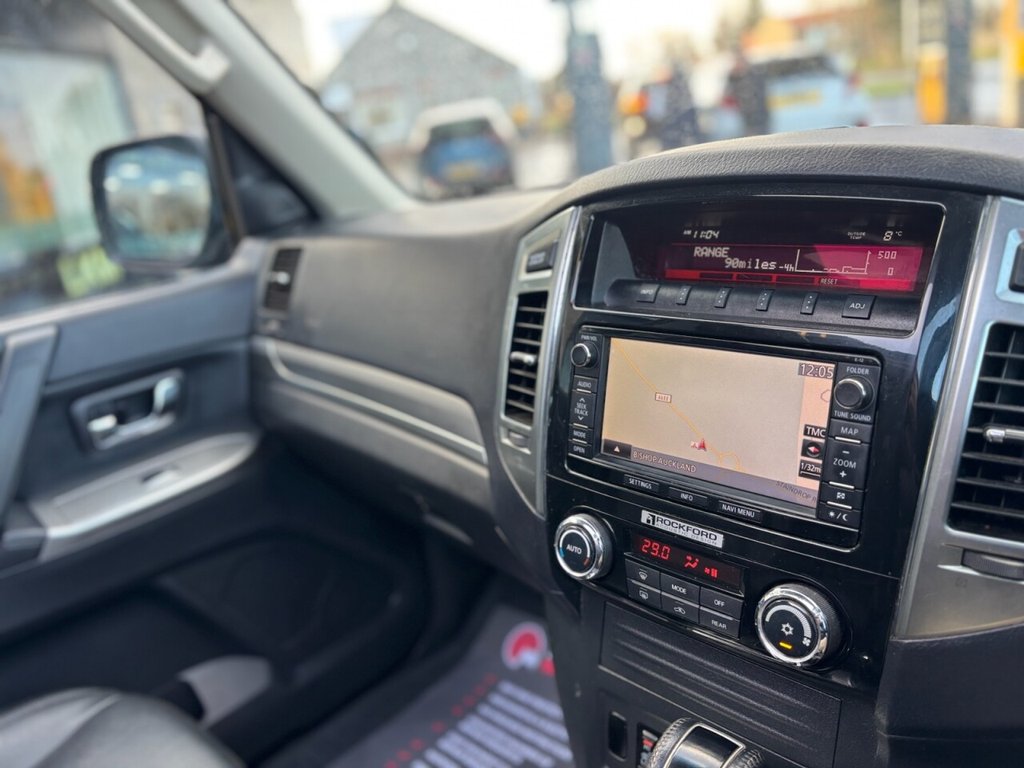 Used Mitsubishi Shogun 2015 for sale - 76900216: Photo 40