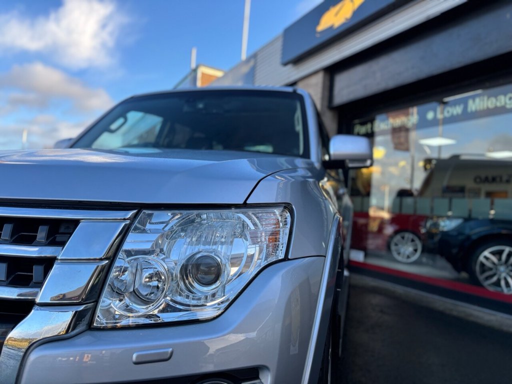 Used Mitsubishi Shogun 2015 for sale - 76900216: Photo 8