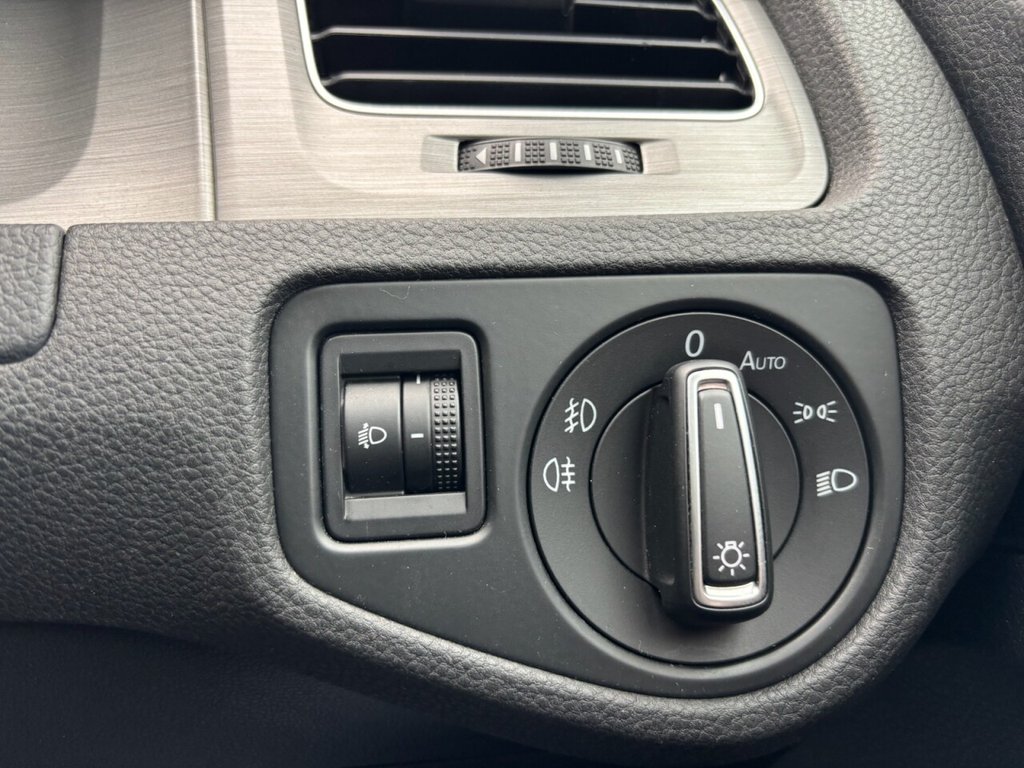 Used Volkswagen Golf 2016 for sale - 76118403: Photo 34