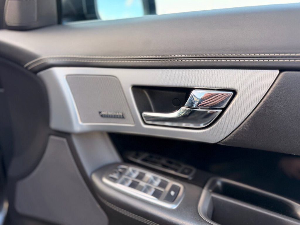 Used Jaguar XF 2015 for sale - 77583199: Photo 21