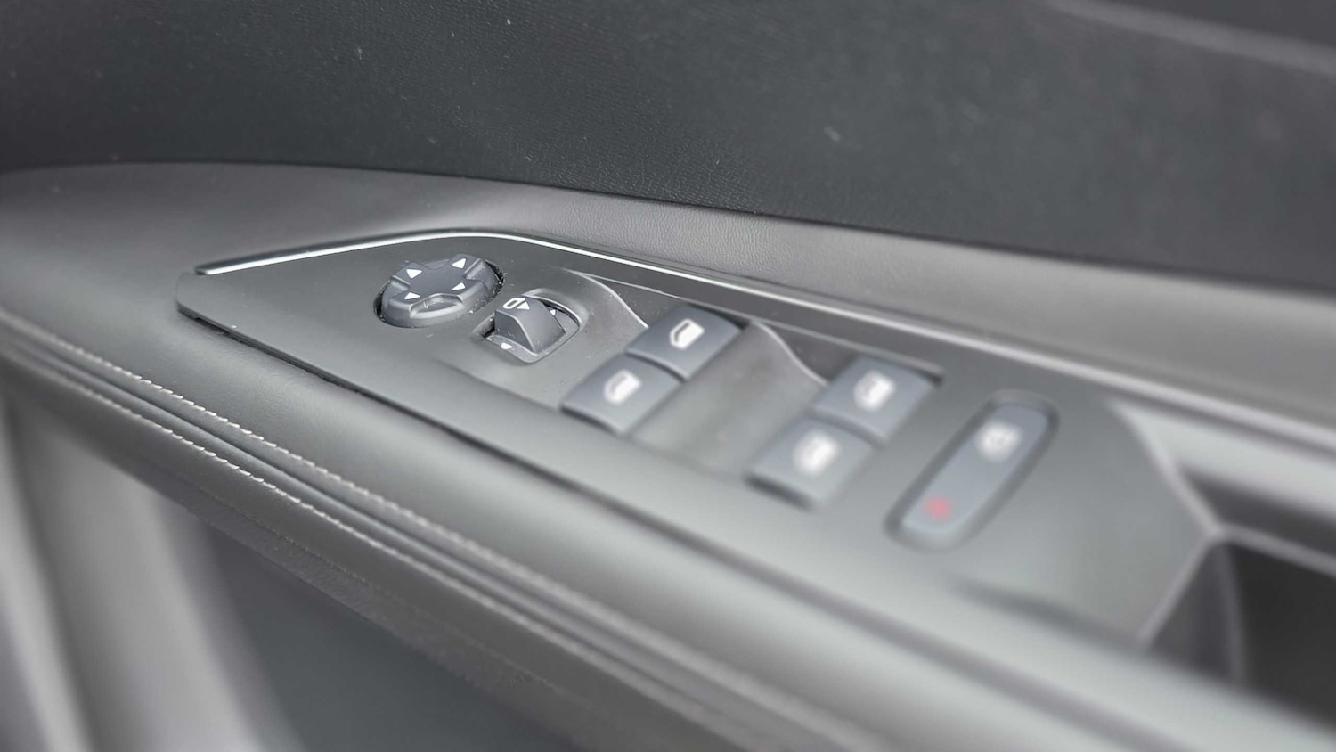 Used Peugeot 3008 2018 for sale - 76774201: Photo 17