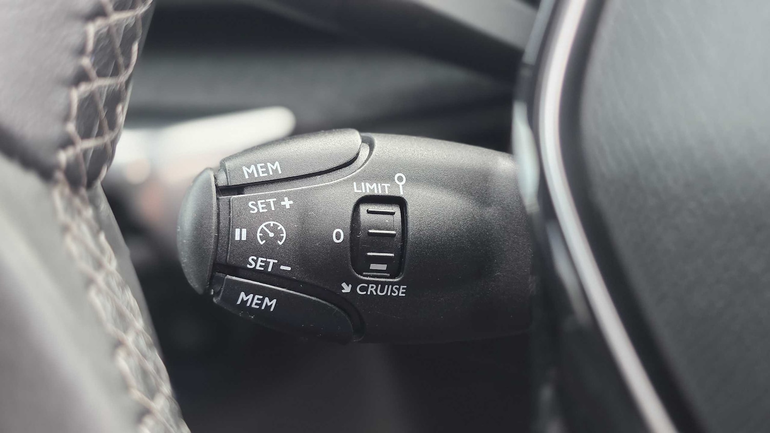 Used Peugeot 3008 2018 for sale - 76774201: Photo 21