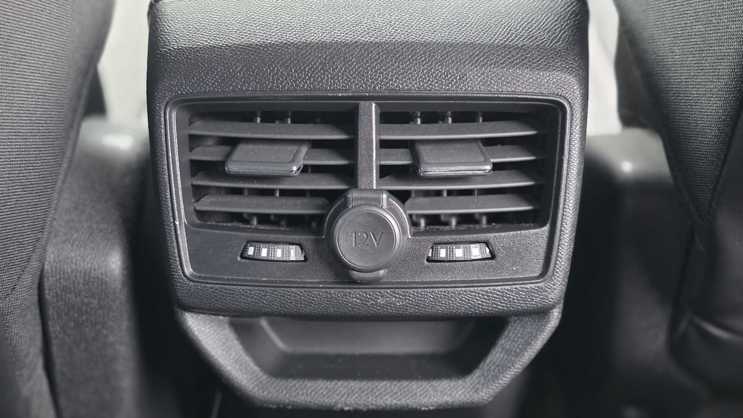 Used Peugeot 3008 2018 for sale - 76774201: Photo 29